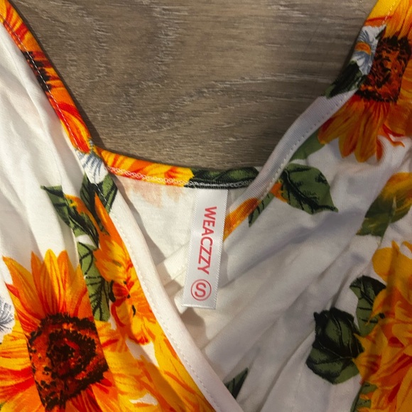 Sunflower Print Summer Dress - Picture 2 of 4